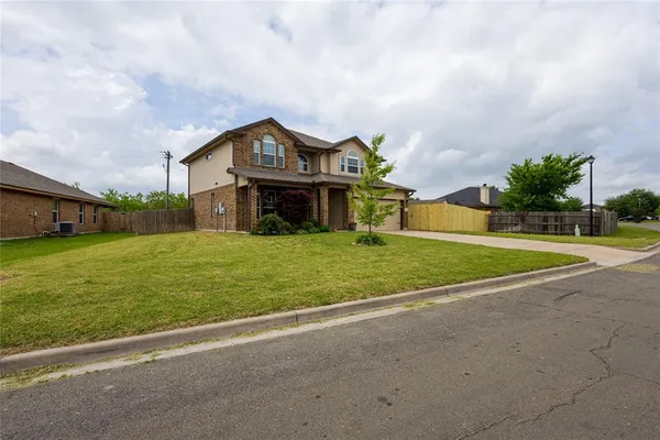 $320,000 | 10008 Iron Horse Trail, Waco, TX 76708