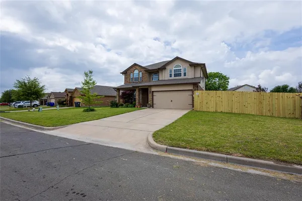 $320,000 | 10008 Iron Horse Trail, Waco, TX 76708