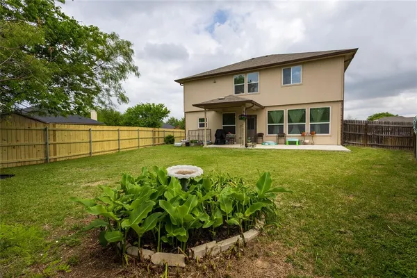 $320,000 | 10008 Iron Horse Trail, Waco, TX 76708