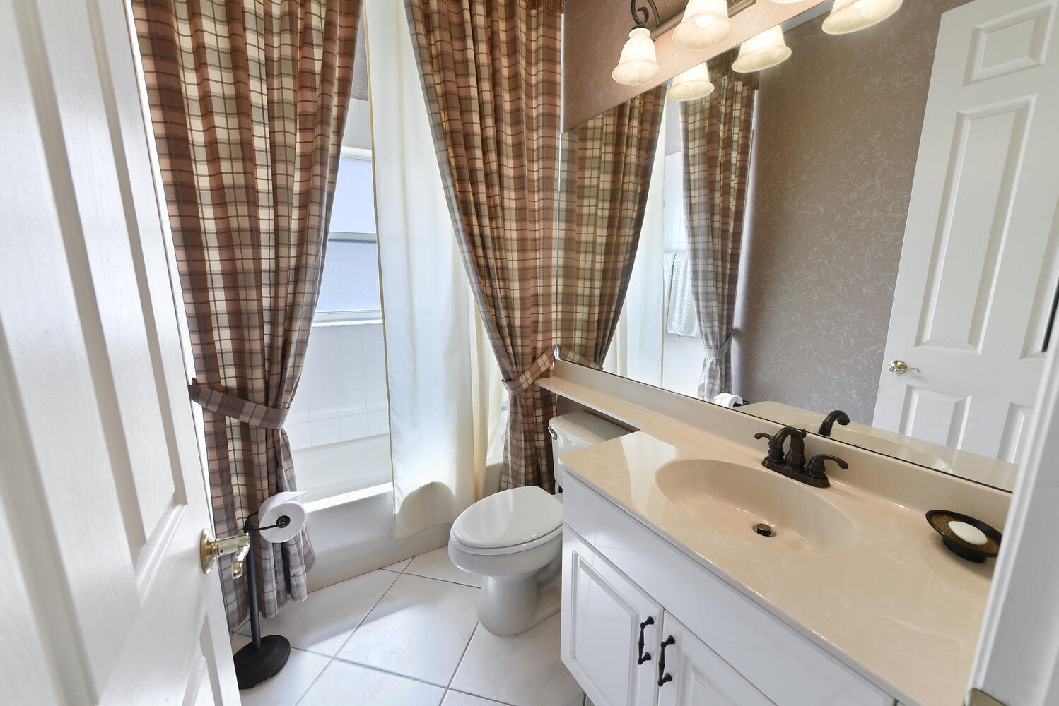 6709 Garde Road Boynton Beach, FL 33472 - Photo 20 of 45 6709 Garde Rd Boynton Beach FL-large-020