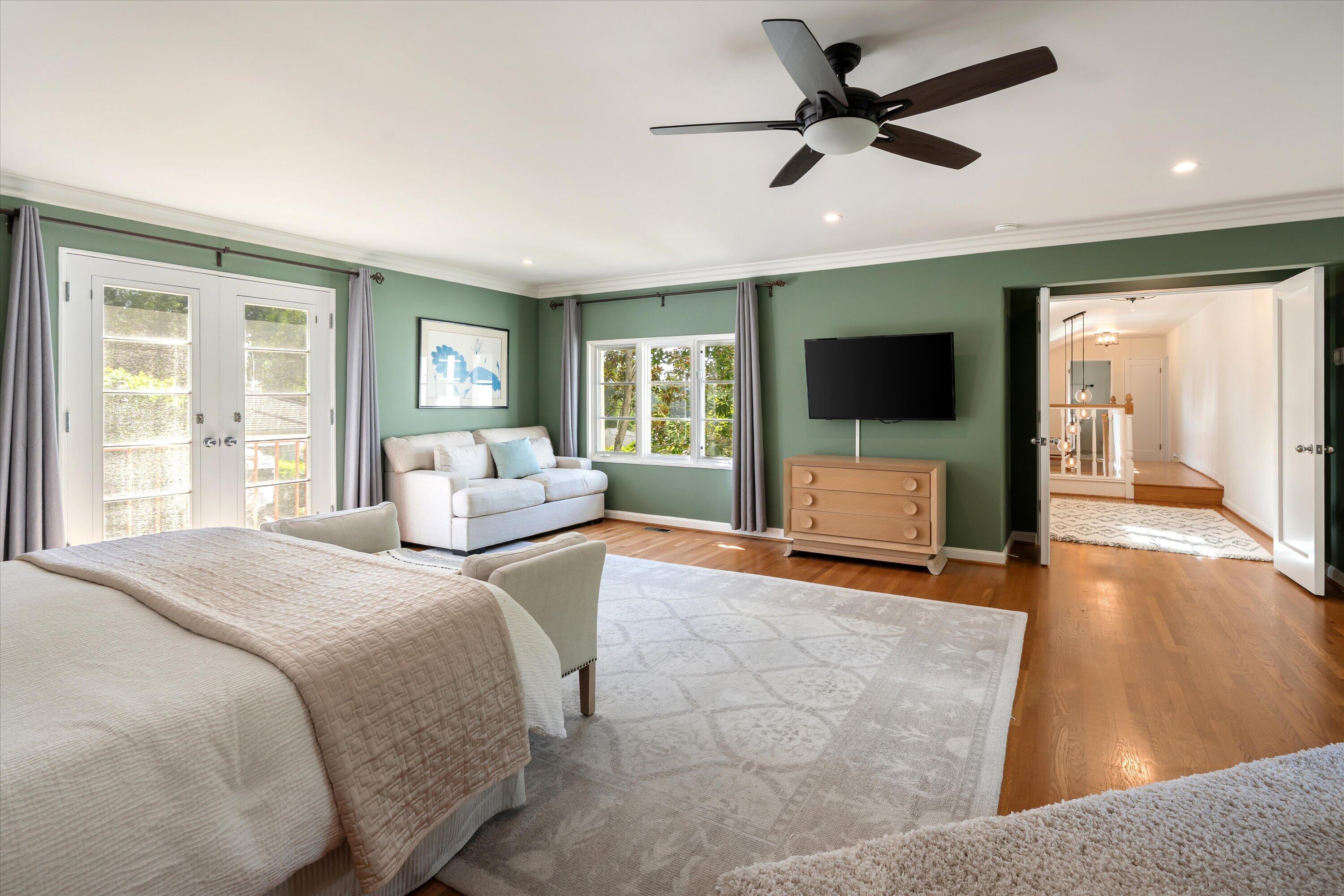 189 Hermosillo Road Montecito, CA 93108 - Photo 24 of 46 Primary Room