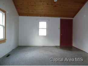 1537 West Cushing Street Decatur, IL 62526 - Photo 2 of 11 Gallery Image 2