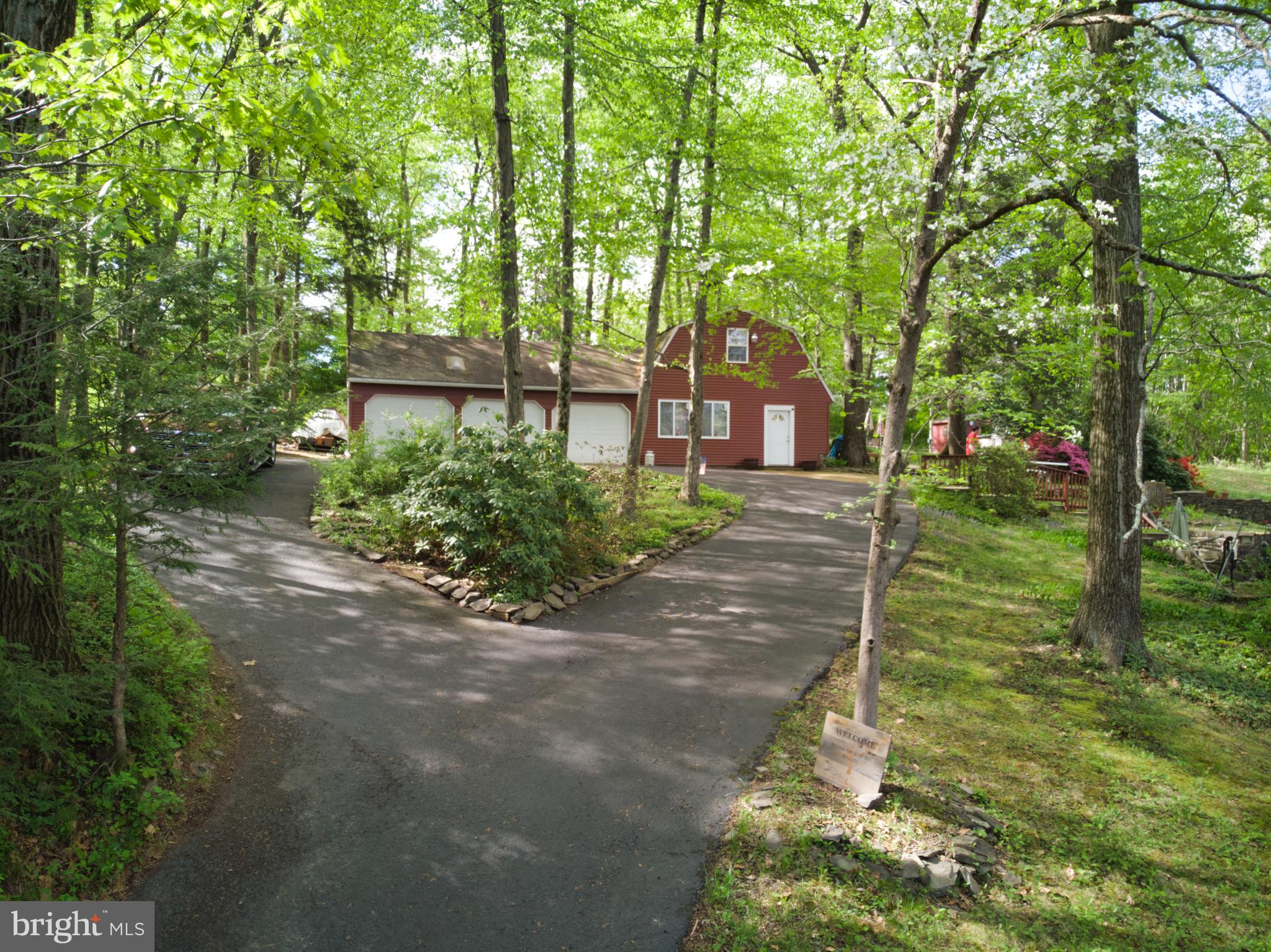 289 Green Hill Road Telford, PA 18969 - Photo 3 of 27 Gallery Image 3
