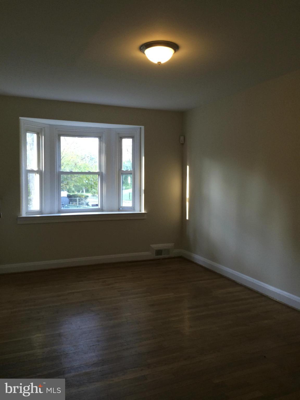 1603 Stonewood Road Baltimore, MD 21239 - Photo 3 of 12 Interior (General)