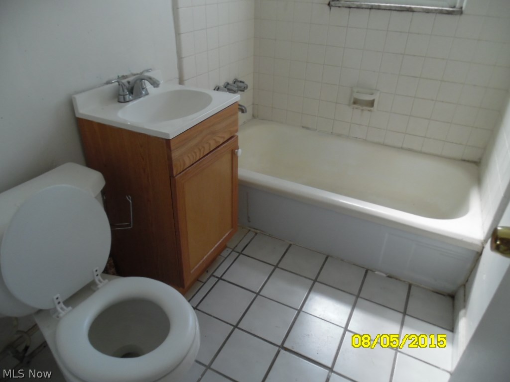 20118 Longbrook Road Warrensville Heights, OH 44128 - Photo 4 of 7