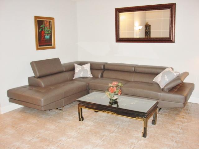21119 Rustlewood Avenue Boca Raton, FL 33428 - Photo 12 of 23 Living Room