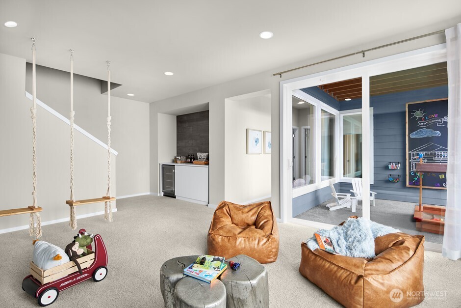 5712 160th Street Southwest Edmonds, WA 98026 - Photo 13 of 17