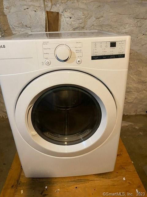 334 Summit Street, Unit 334 Manchester, CT 06042 - Photo 18 of 25 Dryer