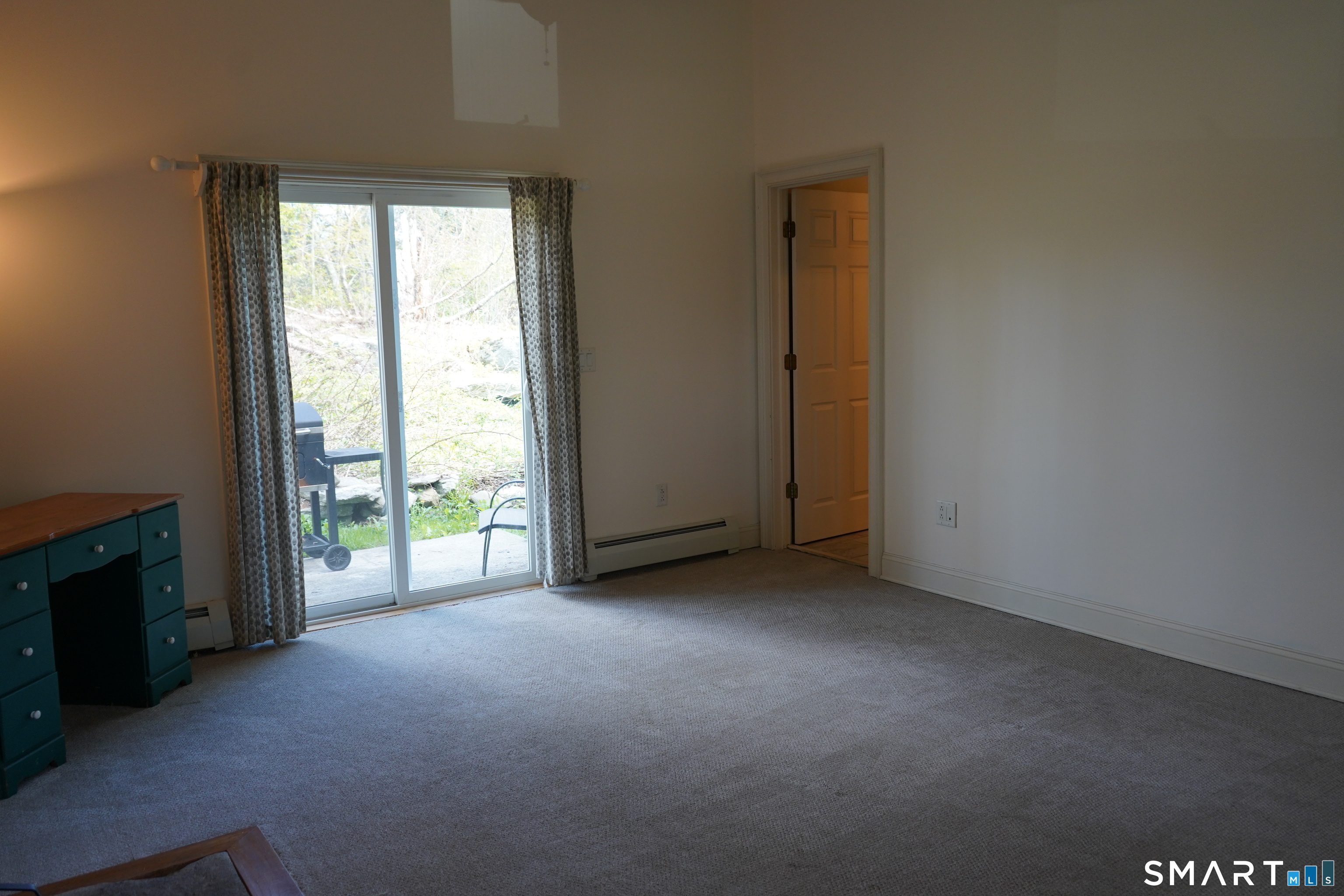 437 Providence Turnpike Hampton, CT 06247 - Photo 12 of 39 an empty room with windows