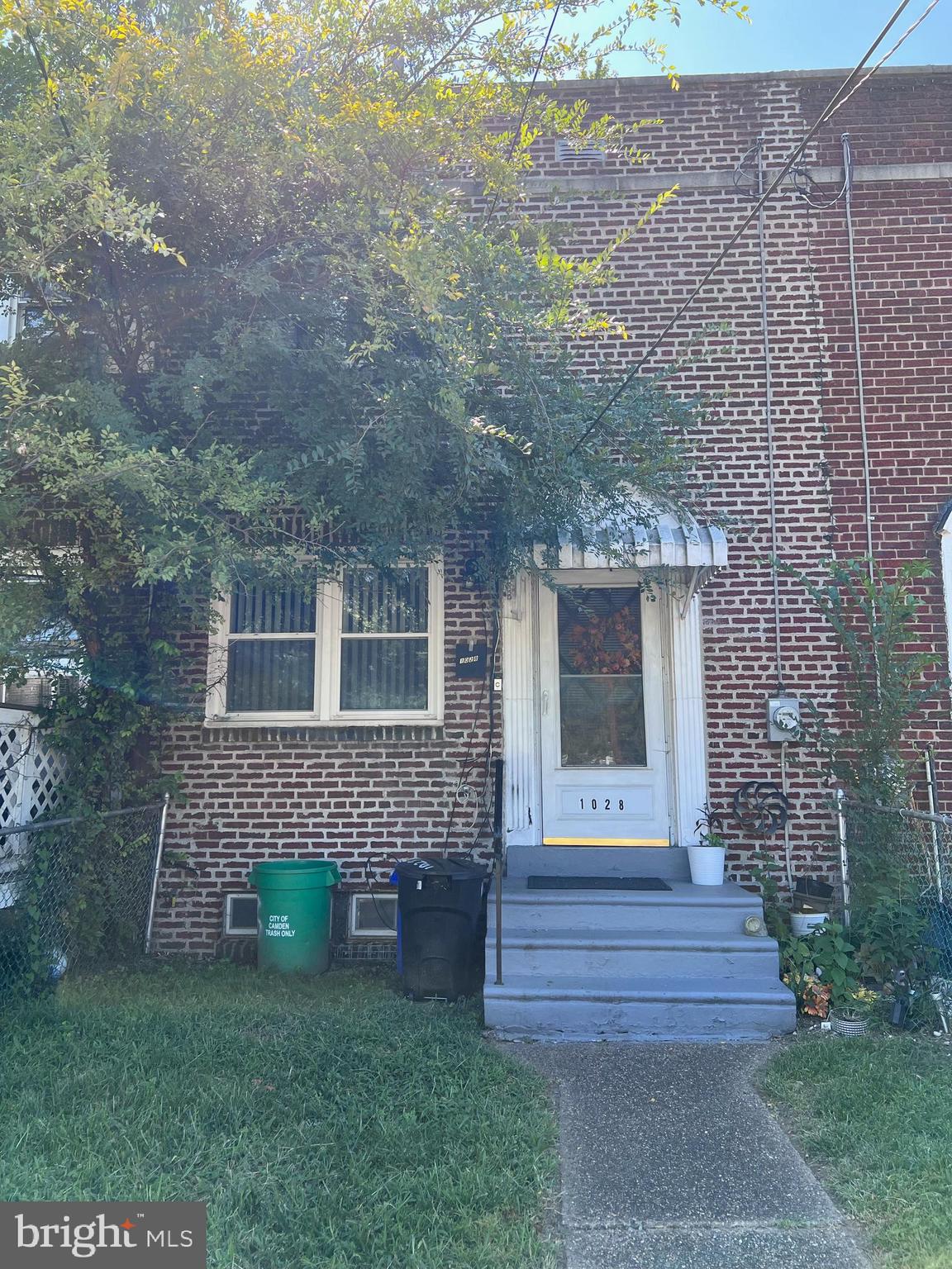 1028 Collings Road Camden, NJ 08104 - Photo 3 of 4