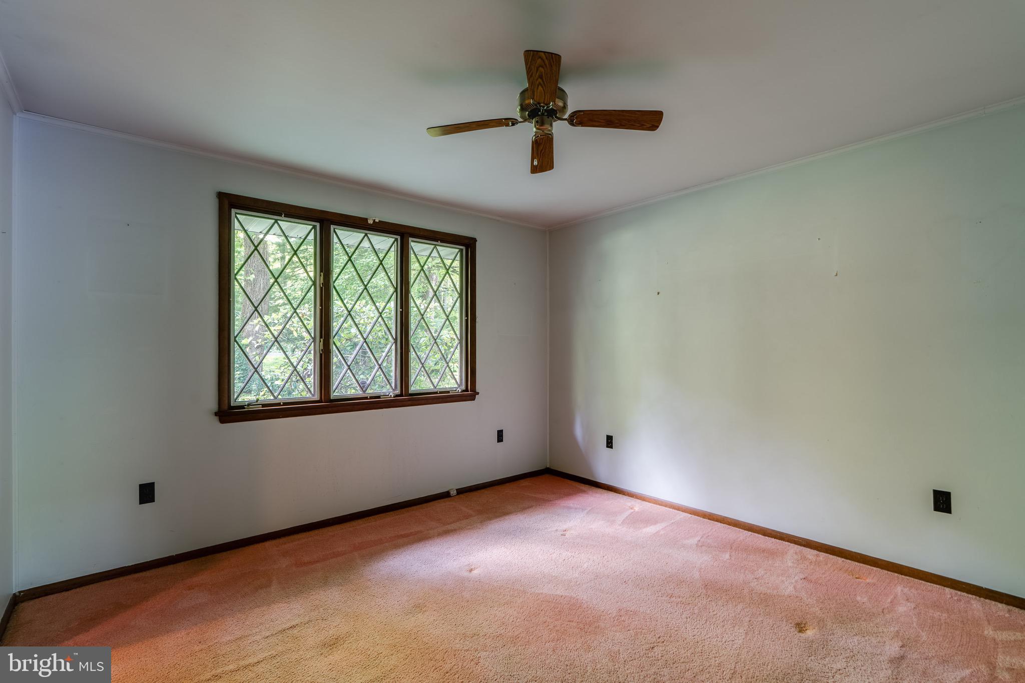 1111 Pennsy Road Pequea, PA 17565 - Photo 29 of 44 an empty room with a window