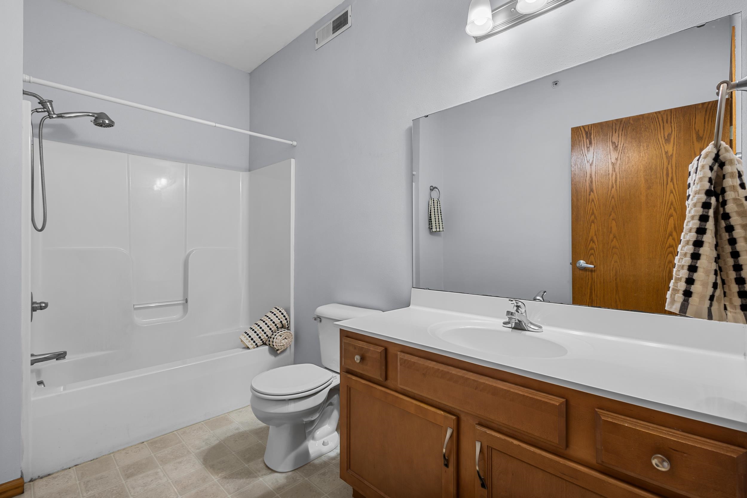 2824 North Pleasant View Road, Unit 202 Middleton, WI 53562 - Photo 23 of 41