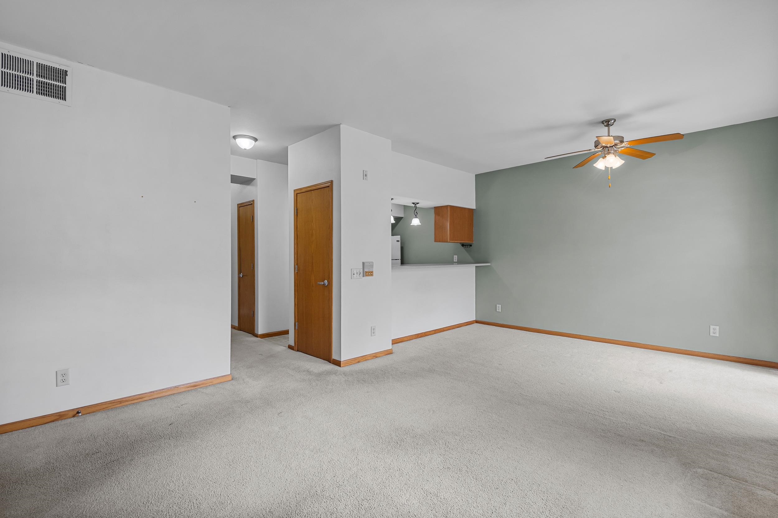 2824 North Pleasant View Road, Unit 202 Middleton, WI 53562 - Photo 6 of 41