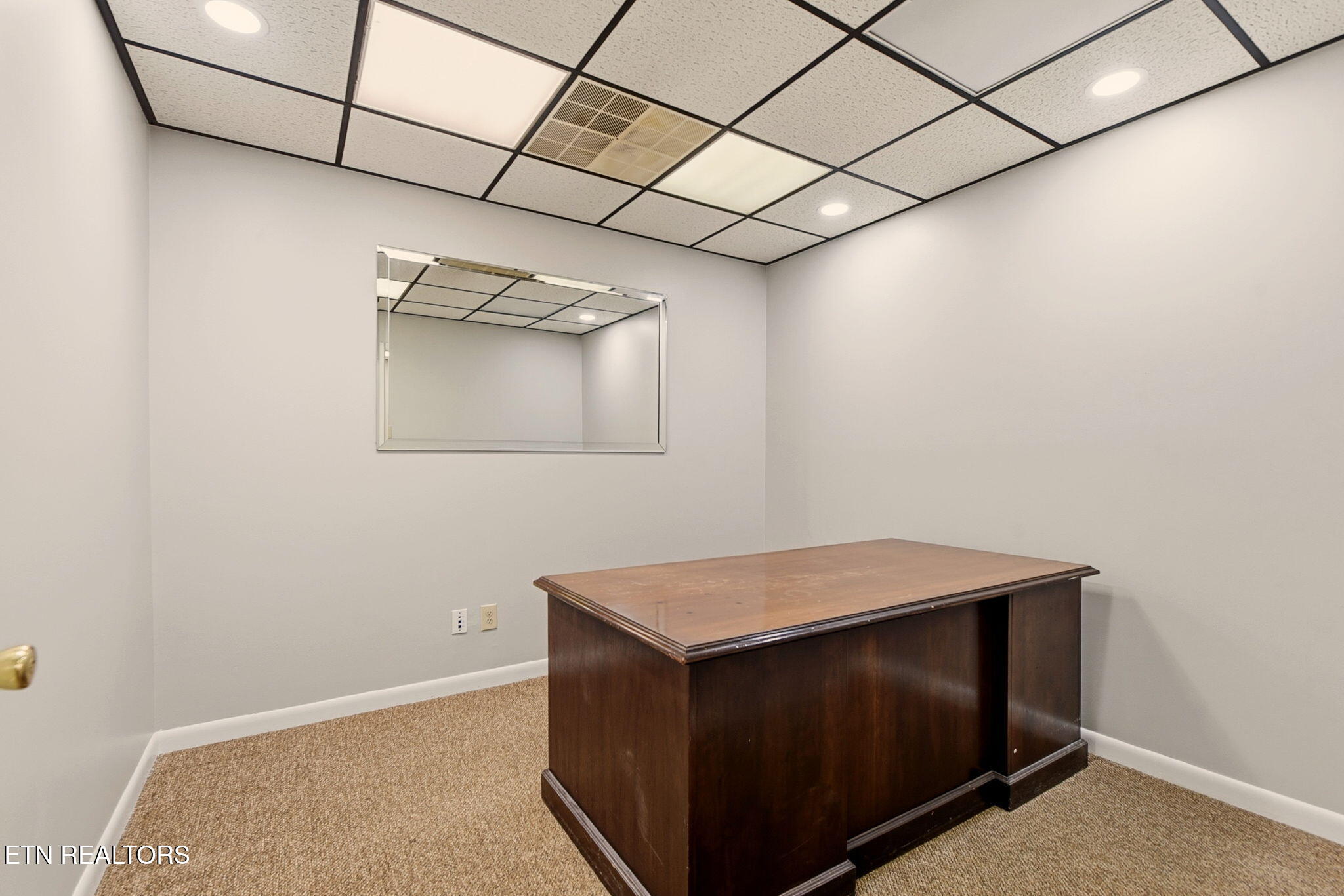 116 Hotel Road Knoxville, TN 37918 - Photo 11 of 20 12-web-or-mls-Hotel116 (23)