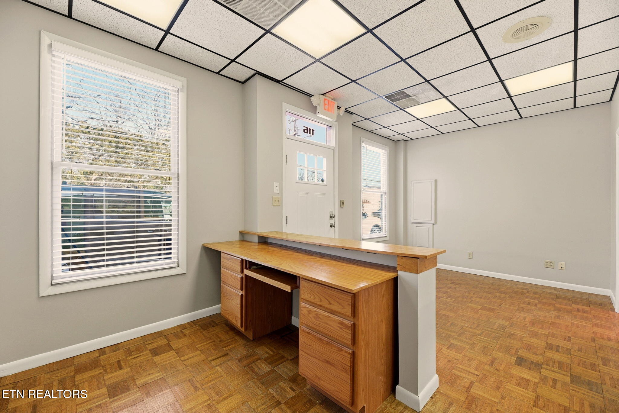 116 Hotel Road Knoxville, TN 37918 - Photo 4 of 20 7-web-or-mls-Hotel116 (8)