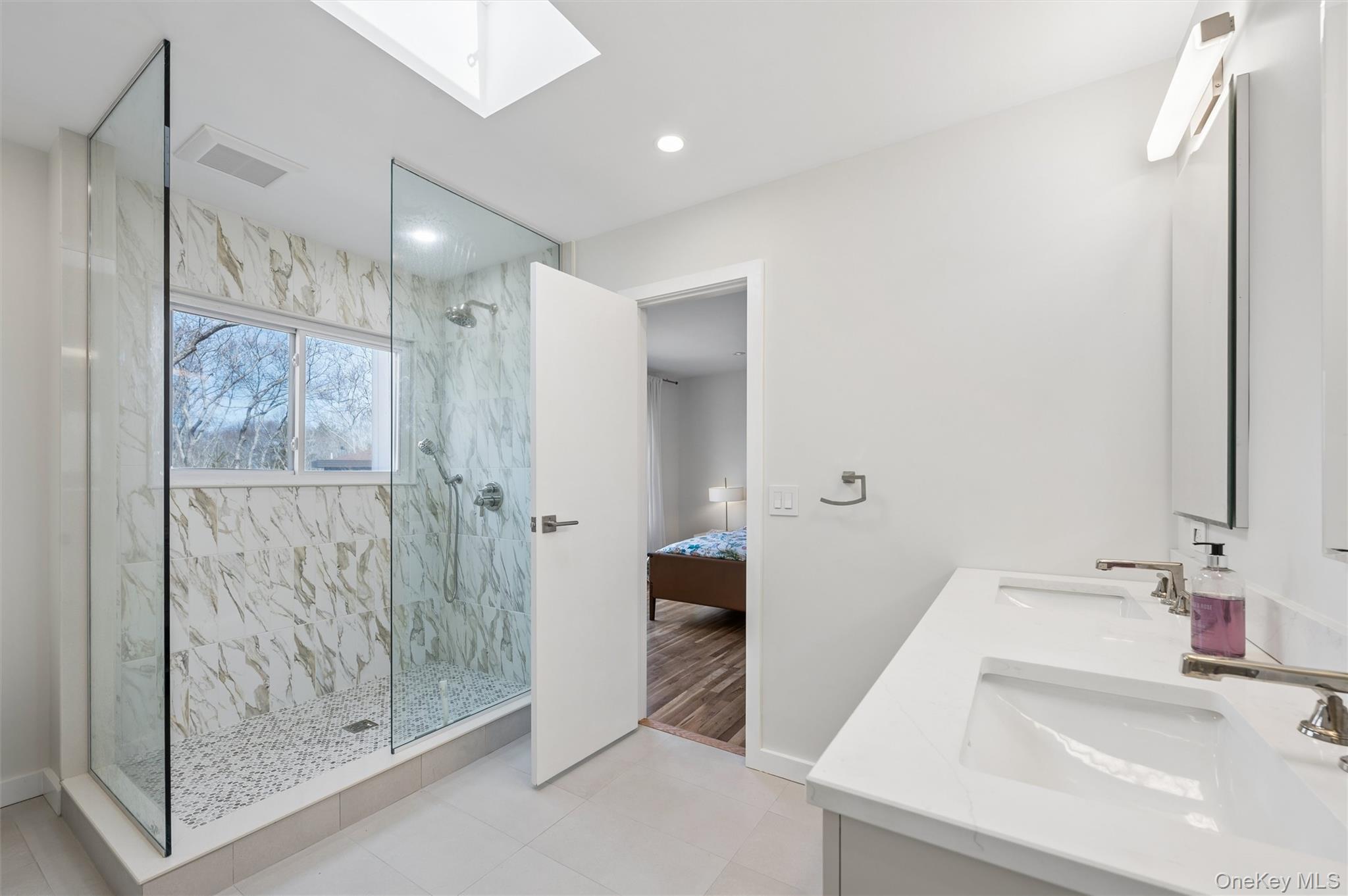 14 Old Trail Road Water Mill, NY 11976 - Photo 13 of 21