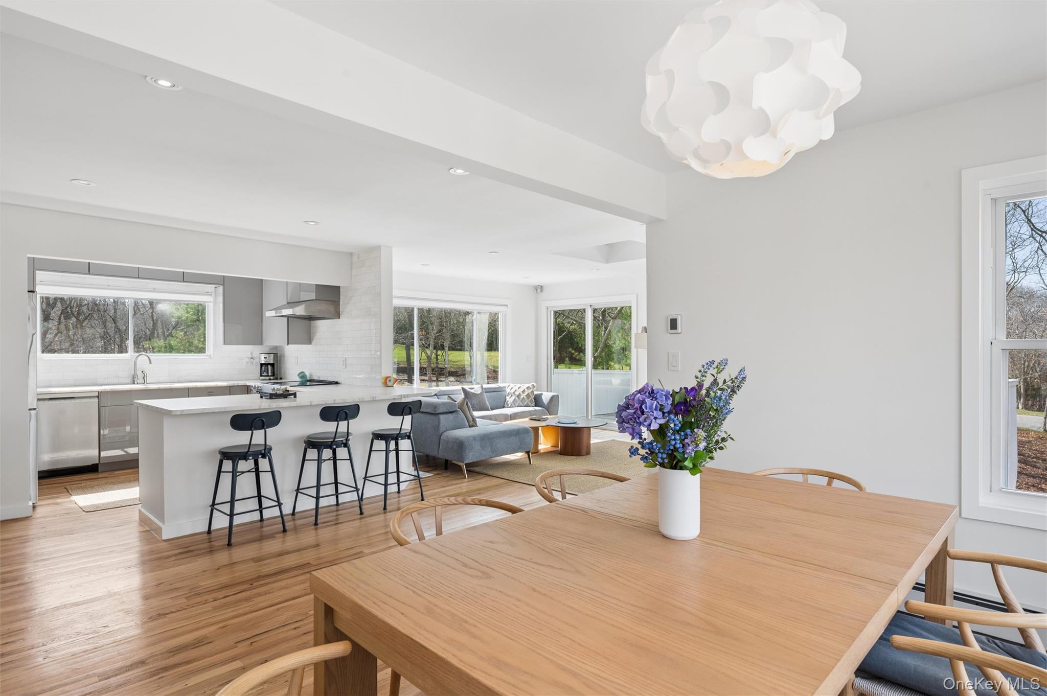 14 Old Trail Road Water Mill, NY 11976 - Photo 8 of 21