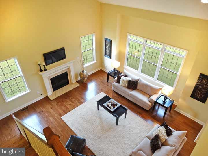 522 Swamp Road Newtown, PA 18940 - Photo 14 of 24 Great Room