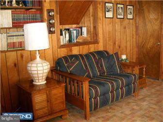 306 Cushmore Road Southampton, PA 18966 - Photo 8 of 12 Family Room