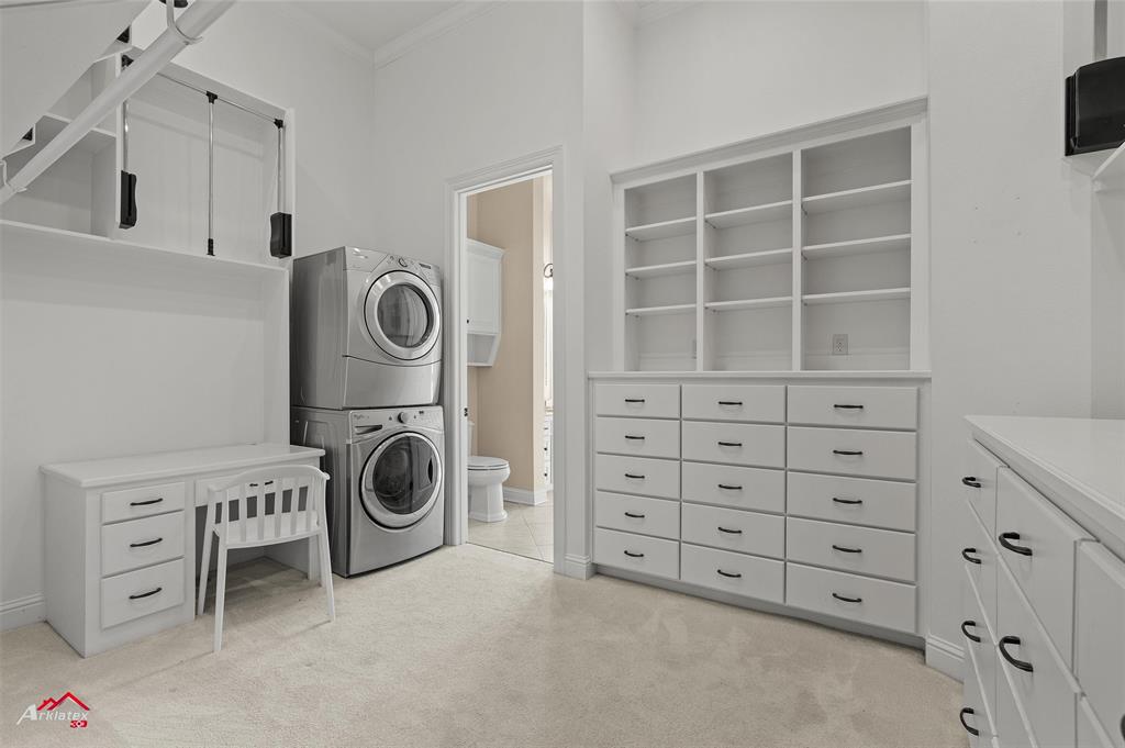 1 Lake Point Place Shreveport, LA 71119 - Photo 28 of 38 a view of an empty room with washer and dryer