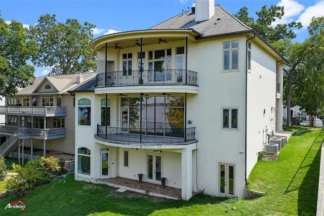 a view of house with yard
