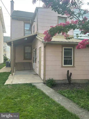 $187,999 | 136 North Railroad Street, Annville, PA 17003