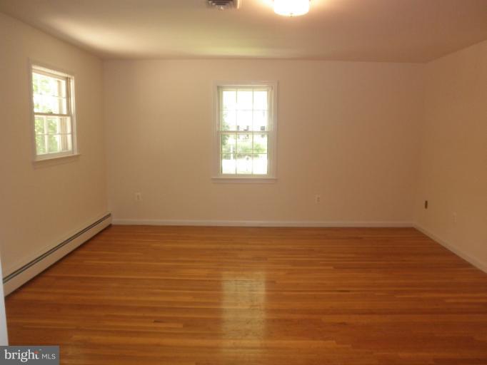 12140 Stirrup Road Reston, VA 20191 - Photo 22 of 30 Bedroom (Master)