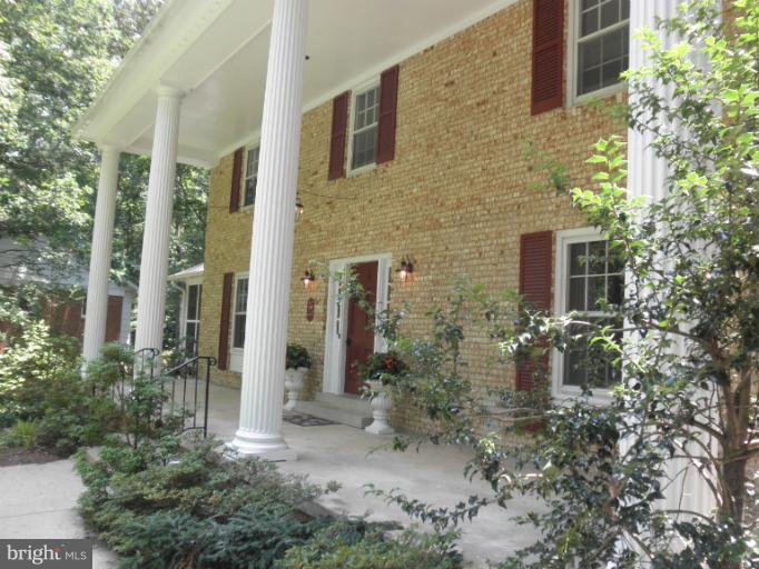 12140 Stirrup Road Reston, VA 20191 - Photo 25 of 30 Large Front Porch