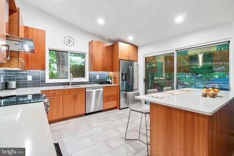 $1,495,000 | 8004 Park Overlook Drive, Bethesda, MD 20817