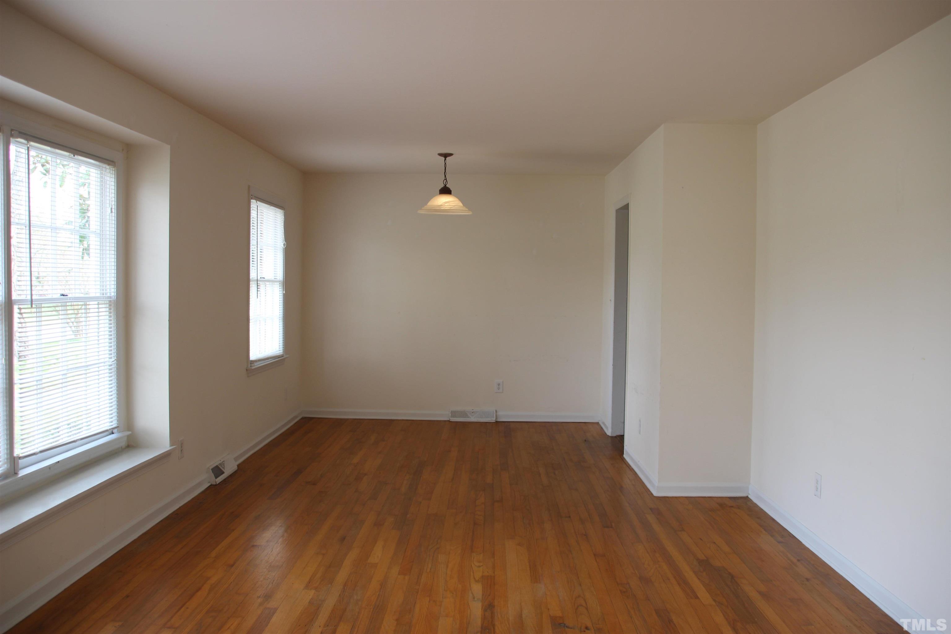 314 Rippling Stream Road Durham, NC 27704 - Photo 8 of 29 Gallery Image 8