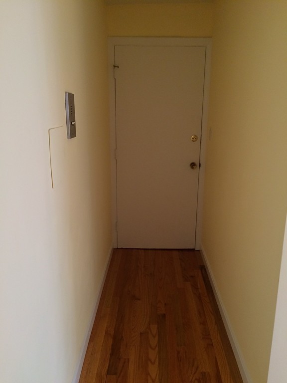 149 Winthrop Road, Unit 1 Brookline, MA 02445 - Photo 12 of 21 a view of a room