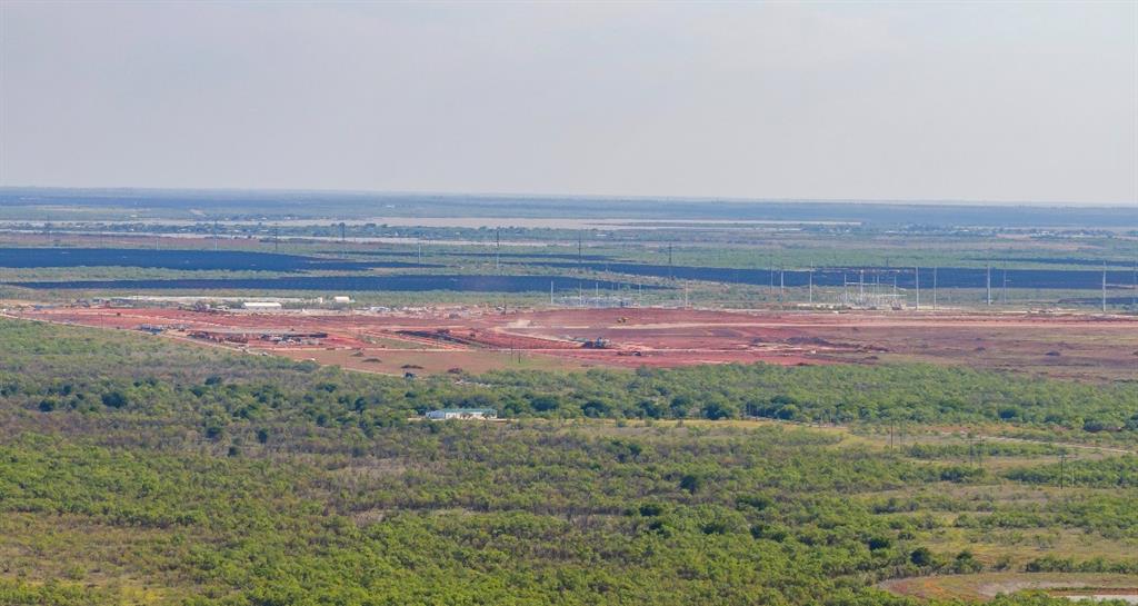 2607 Highway 380 Haskell, TX 79521 - Photo 5 of 40 a view of a yard with an ocean