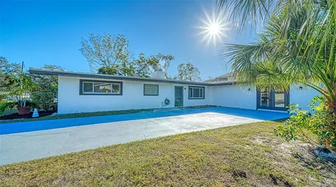 $525,000 | 2452 Whippoorwill Circle, Sarasota, FL 34231