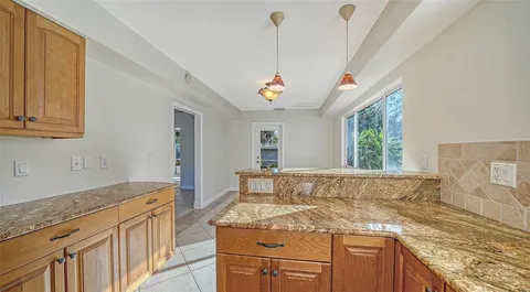 $525,000 | 2452 Whippoorwill Circle, Sarasota, FL 34231