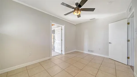 $525,000 | 2452 Whippoorwill Circle, Sarasota, FL 34231