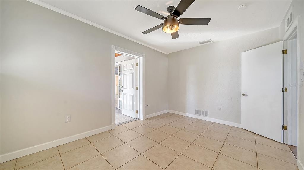 2452 Whippoorwill Circle Sarasota, FL 34231 - Photo 30 of 45