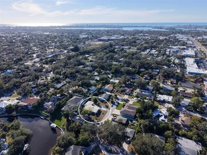 $450,000 | 2452 Whippoorwill Circle, Sarasota, FL 34231