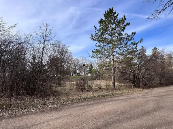 $30,000 | 1410 Ridgewood Drive, Fergus Falls, MN 56537