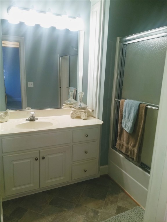 123 Charping Lane Anderson, SC 29621 - Photo 29 of 42 Guest Bathroom