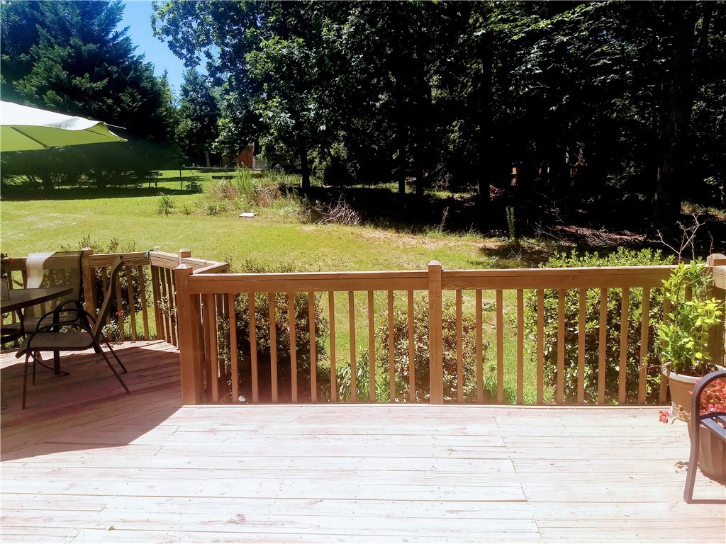 123 Charping Lane Anderson, SC 29621 - Photo 35 of 42 Right side of Back Deck