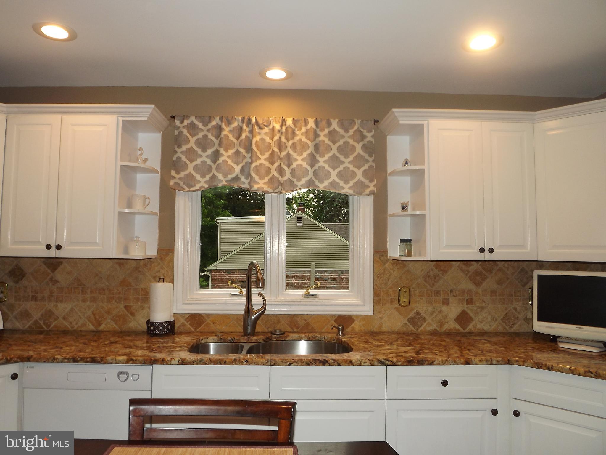 3259 Manor Road Huntingdon Valley, PA 19006 - Photo 17 of 53 Gallery Image 17