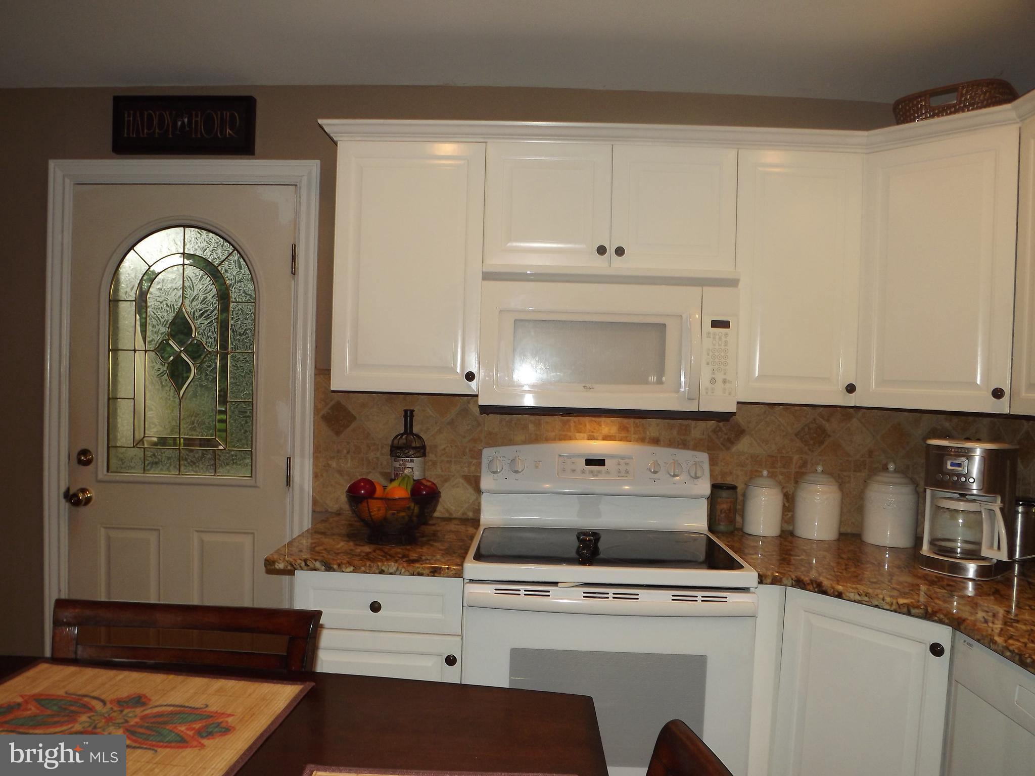 3259 Manor Road Huntingdon Valley, PA 19006 - Photo 18 of 53 Gallery Image 18