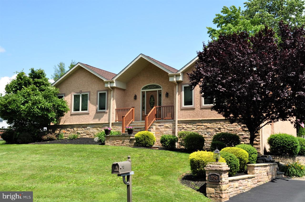 3259 Manor Road Huntingdon Valley, PA 19006 - Photo 3 of 53 Gallery Image 3