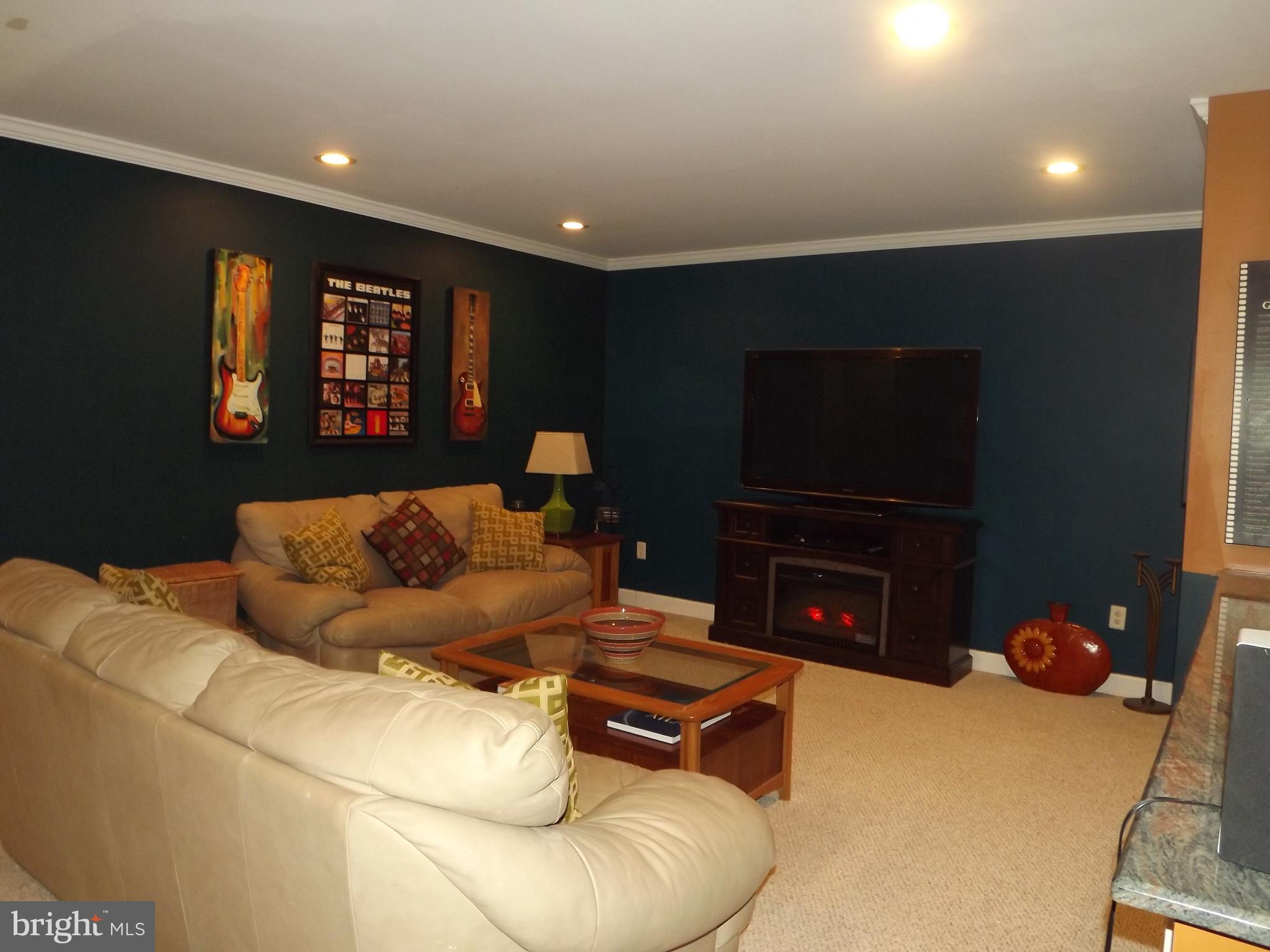 3259 Manor Road Huntingdon Valley, PA 19006 - Photo 40 of 53 Gallery Image 40
