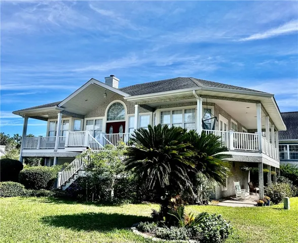 $695,000 | 702 Cedar Street, St. Simons Island, GA 31522