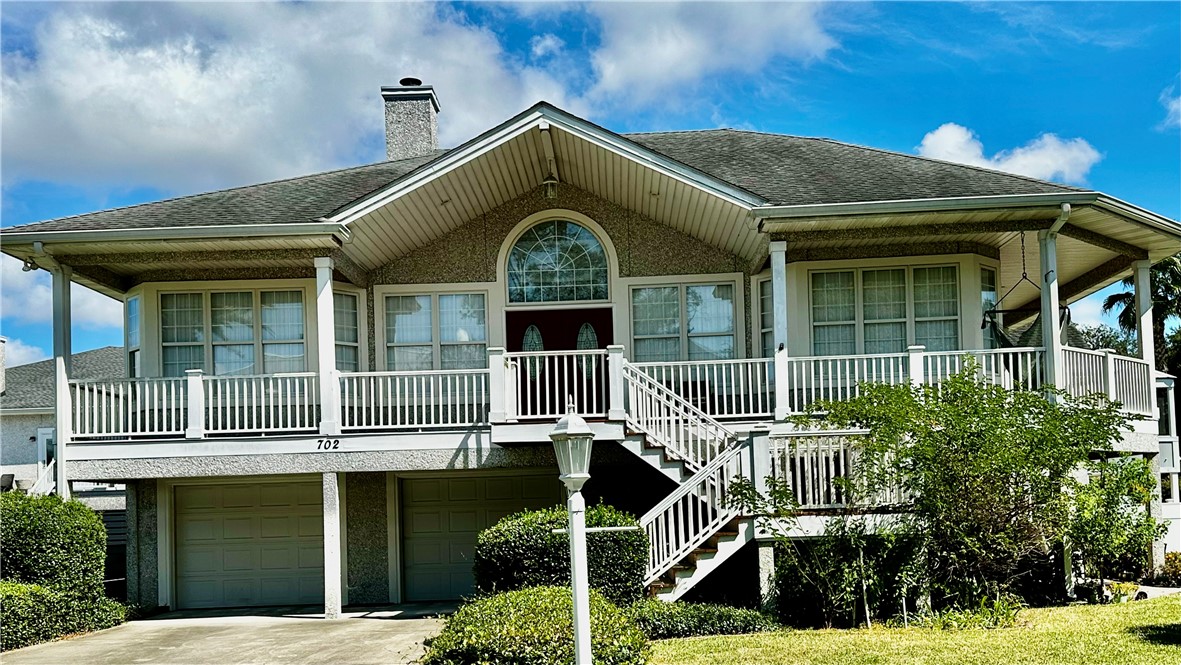 702 Cedar Street St. Simons Island, GA 31522 - Photo 12 of 28