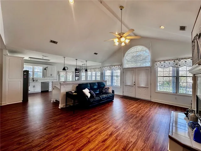 $695,000 | 702 Cedar Street, St. Simons Island, GA 31522