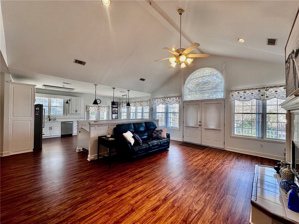 702 Cedar Street St. Simons Island, GA 31522 - Photo 2 of 19