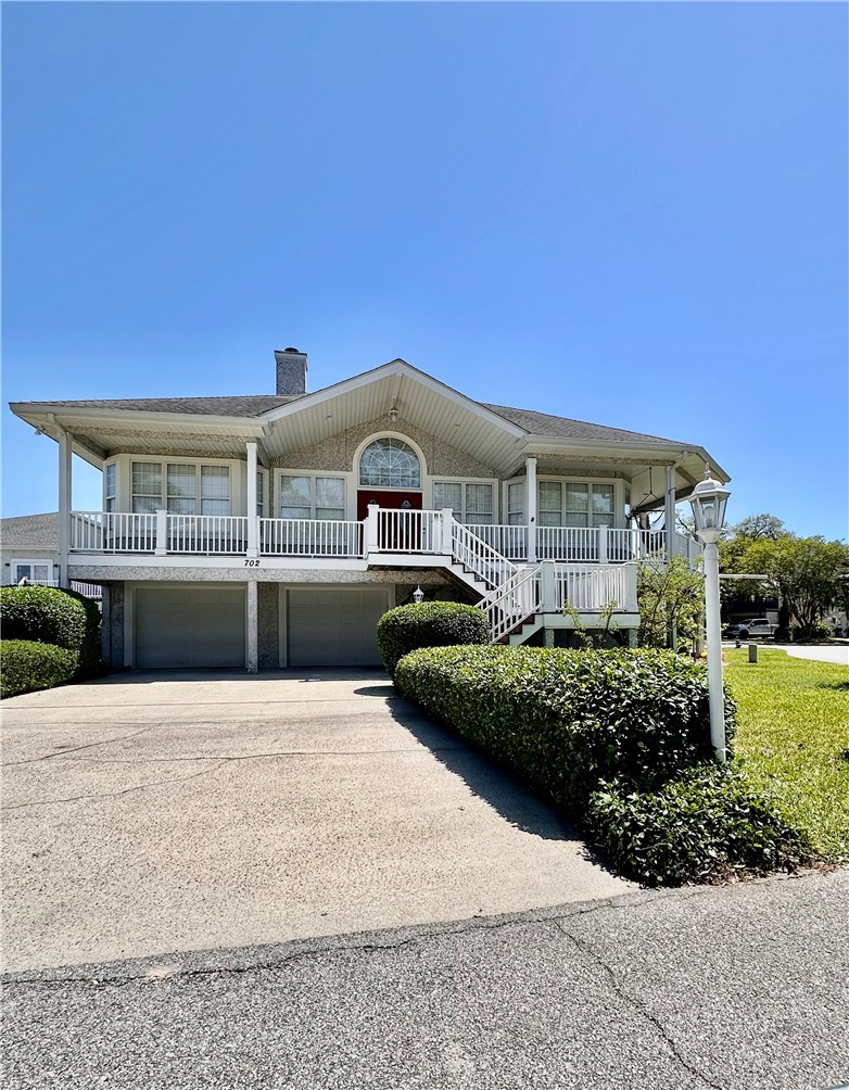 702 Cedar Street St. Simons Island, GA 31522 - Photo 3 of 28