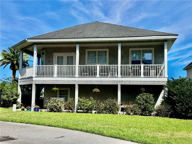 $695,000 | 702 Cedar Street, St. Simons Island, GA 31522